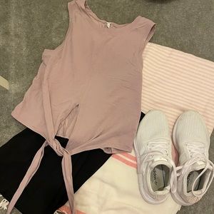 Lululemon tank